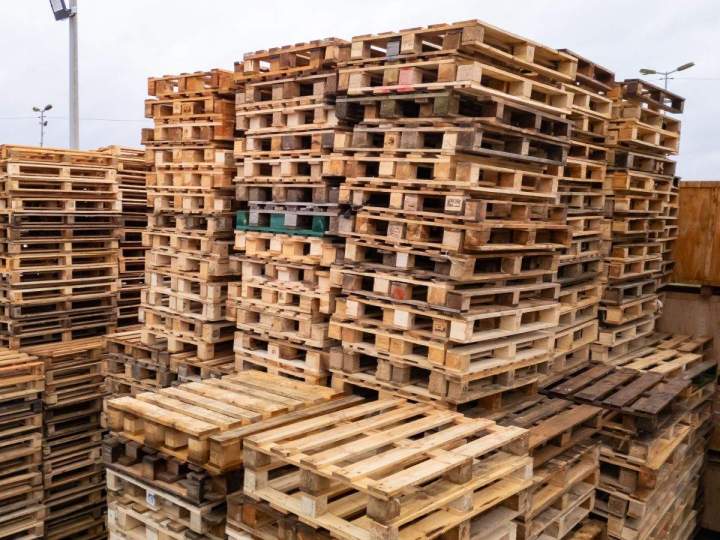 Palettes en bois sur mesure Île-de-France